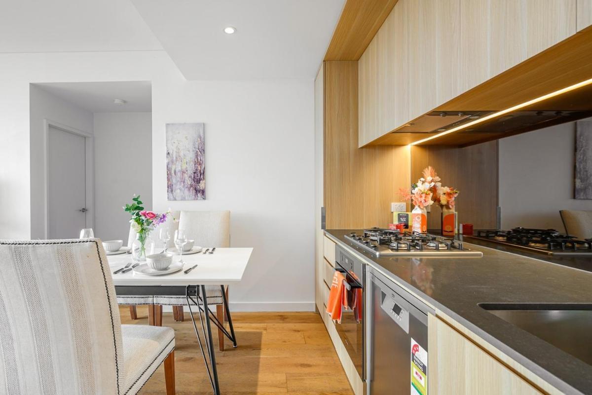 Luxury 2br Near Train Shopping Center * Sydney