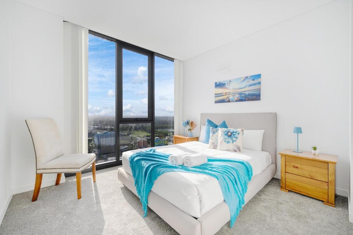 Luxury 2br Near Train Shopping Center Apartment *