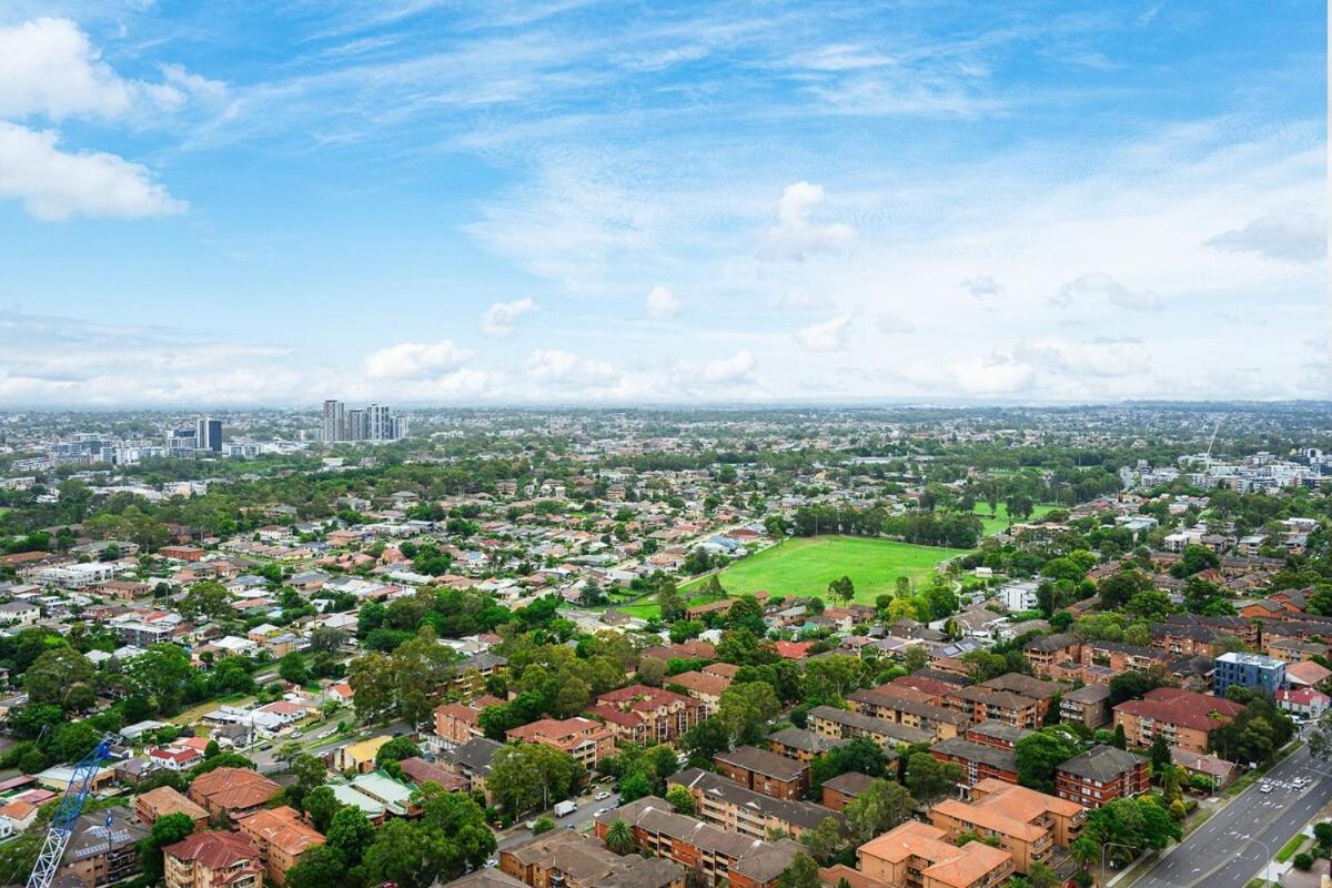 Luxury 2br Near Train Shopping Center Apartment Sydney